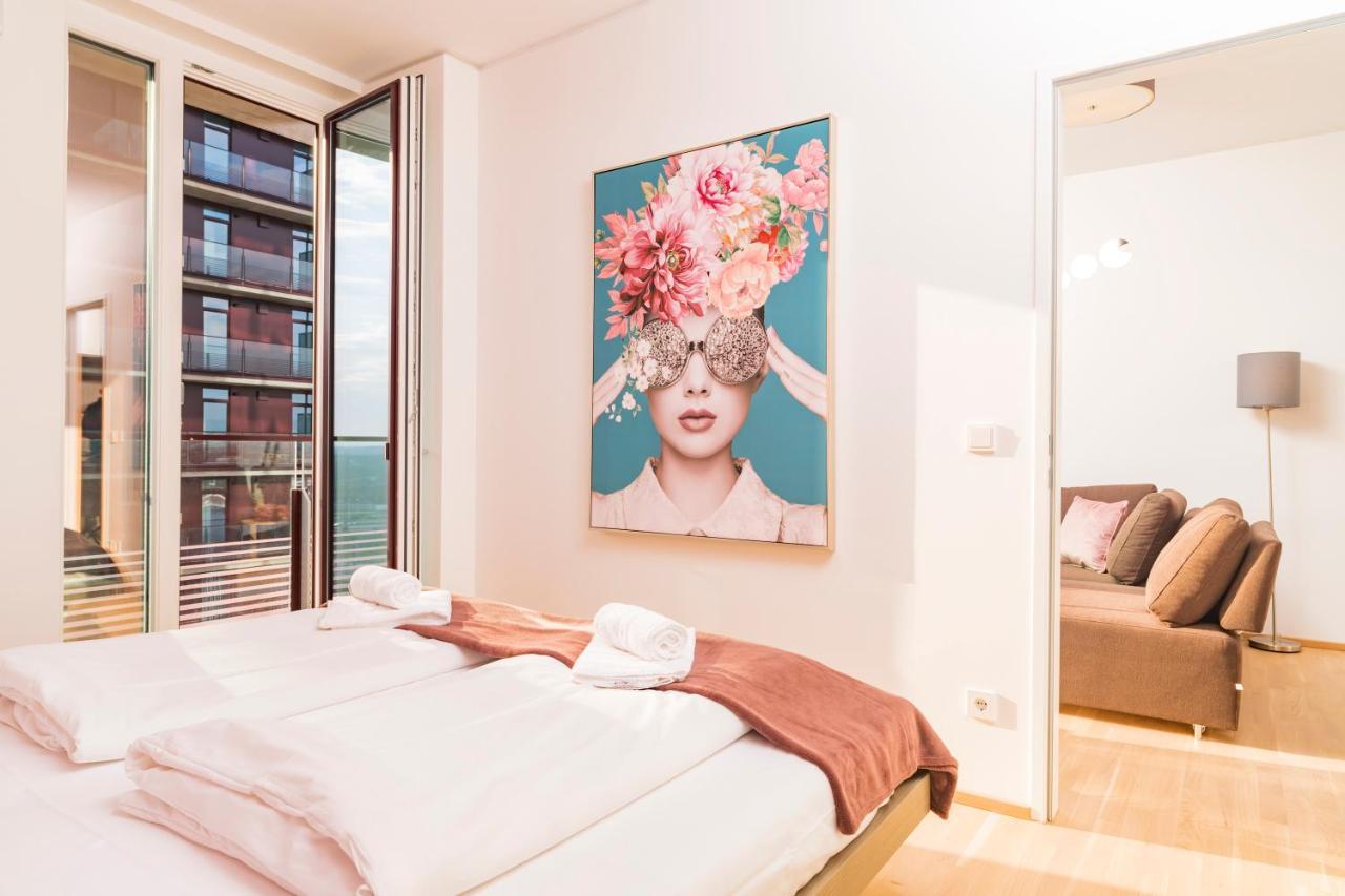 Triiiple Tower Dream Apartments With Rooftop-Summer-Pool فيينا المظهر الخارجي الصورة