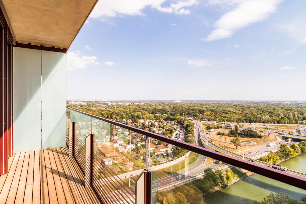 Triiiple Tower Dream Apartments With Rooftop-Summer-Pool فيينا المظهر الخارجي الصورة