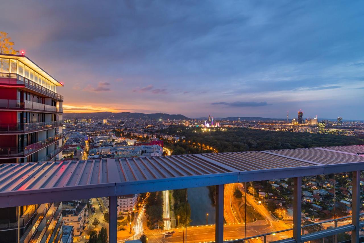 Triiiple Tower Dream Apartments With Rooftop-Summer-Pool فيينا المظهر الخارجي الصورة